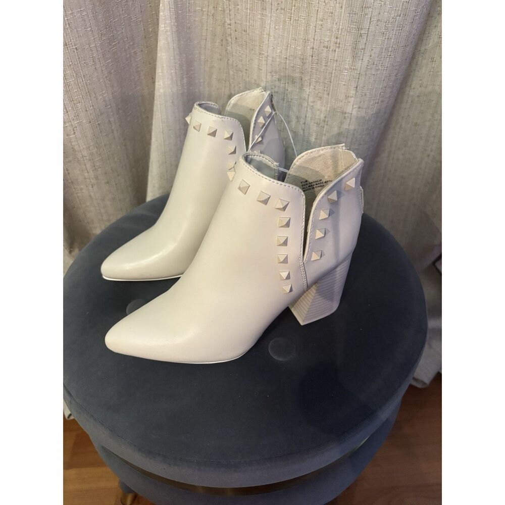 sugar boots 6.5 ankle Off White Studded